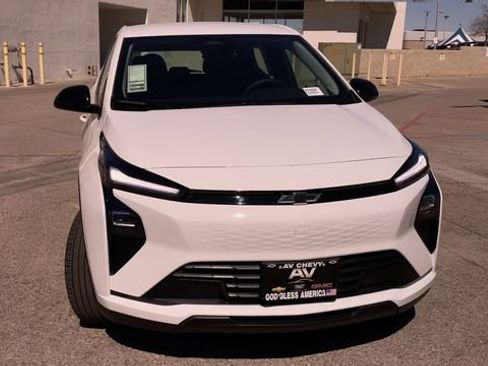 New 2027 Chevrolet Bolt LT w/ Comfort Package FWD image 3