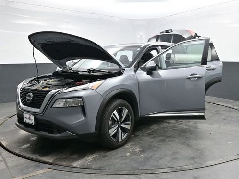 Used 2023 Nissan Rogue SL image 42