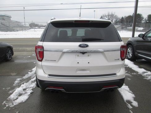 Used 2018 Ford Explorer Platinum image 5
