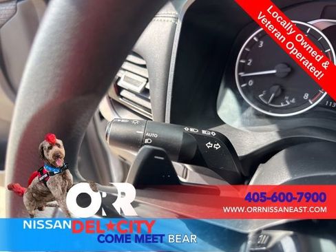Used 2022 Nissan Rogue SV FWD image 22