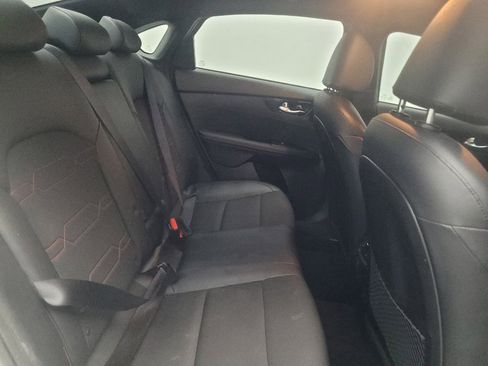 Used 2022 Kia Forte GT w/ GT Technology Package FWD image 19