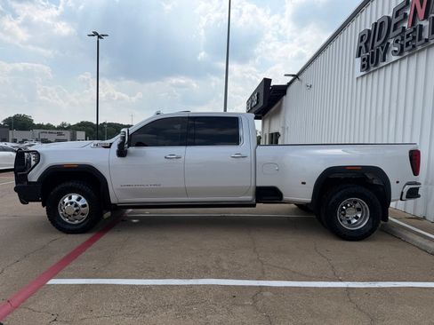 Used 2024 GMC Sierra 3500 Denali w/ Denali Reserve Package AWD/4WD image 3