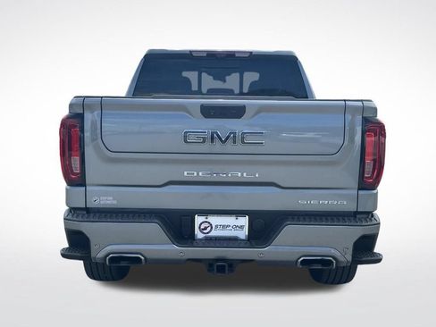 Used 2023 GMC Sierra 1500 Denali Ultimate AWD/4WD image 5