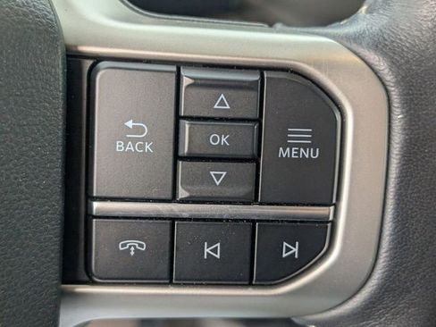 Used 2024 Ford Expedition Max XLT image 17