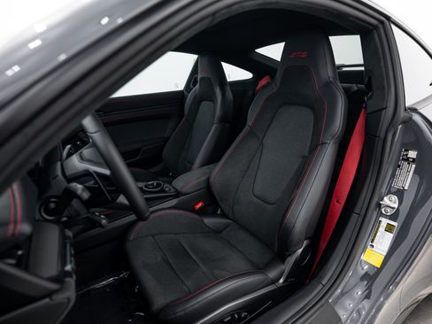 Certified 2026 Porsche 911 Carrera GTS RWD image 5