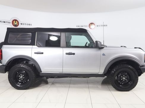 Used 2022 Ford Bronco Black Diamond AWD/4WD image 2