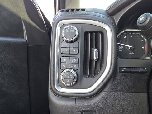 Used 2021 GMC Sierra 1500 Denali w/ Technology Package image 25