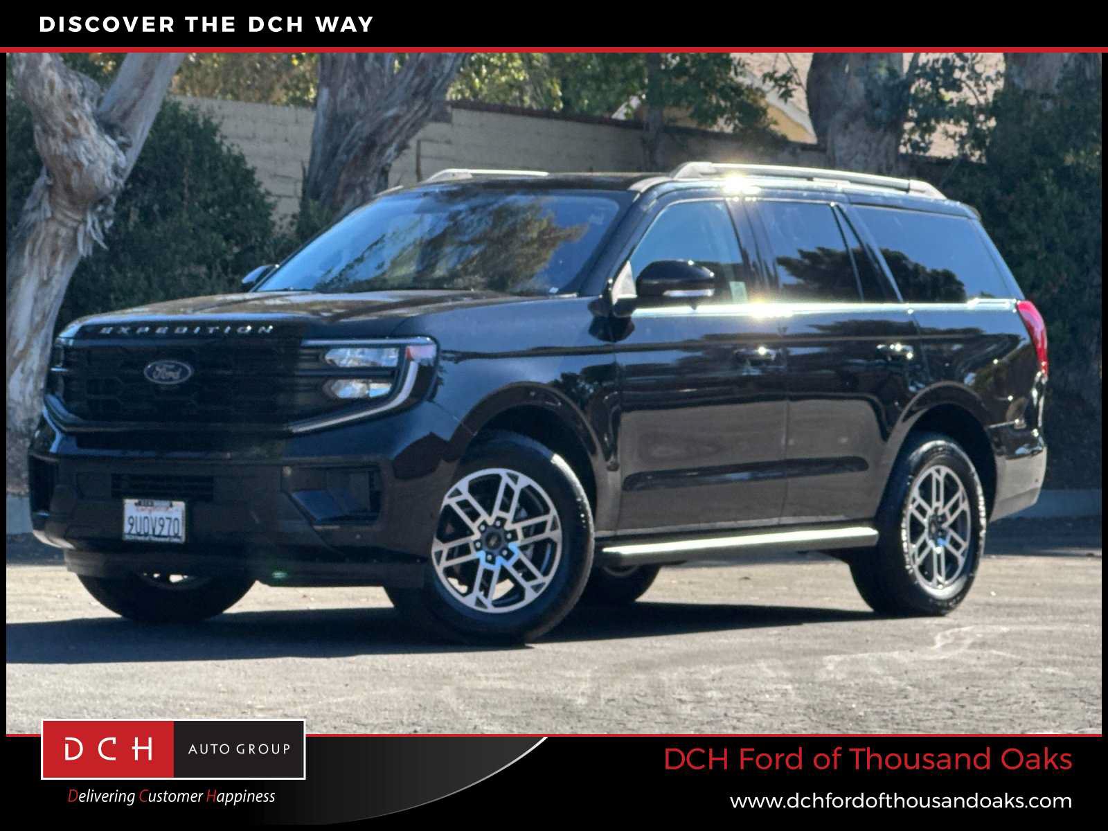 Used 2025 Ford Expedition Active RWD image 1