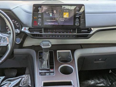 Used 2024 Toyota Sienna XLE image 14