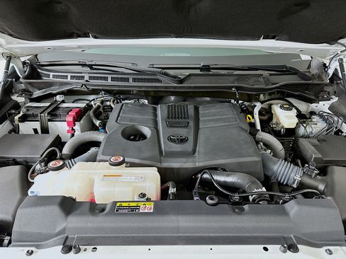 Used 2024 Toyota Tundra SR5 image 31