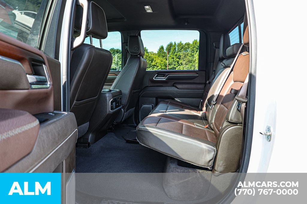 Used 2024 GMC Sierra 3500 Denali w/ Technology Package AWD/4WD image 18