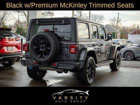 Used 2022 Jeep Wrangler Unlimited Sahara w/ Cold Weather Group image 4