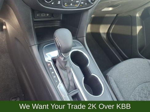 Used 2023 Chevrolet Equinox LT FWD image 13