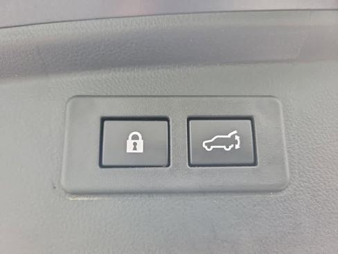 Used 2021 Subaru Outback Touring XT image 38