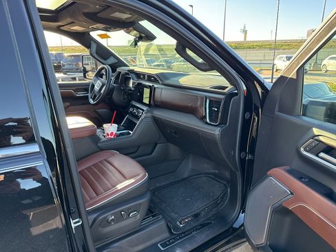 Used 2026 GMC Sierra 2500 Denali Ultimate image 15