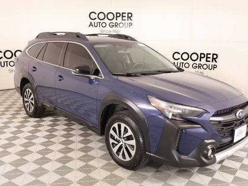 Used 2024 Subaru Outback Premium AWD/4WD image 1