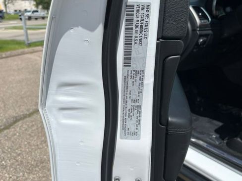 Used 2022 Jeep Grand Cherokee Limited AWD/4WD image 36