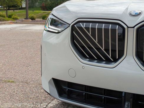 New 2026 BMW X3 xDrive30 w/ Premium Package image 11