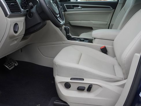 Used 2019 Volkswagen Atlas SEL R-Line AWD/4WD image 31