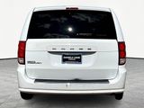 Used 2017 Dodge Grand Caravan SE w/ UConnect Hands-Free Group image 4