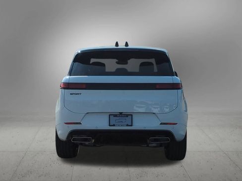 New 2025 Land Rover Range Rover Sport Dynamic SE image 5