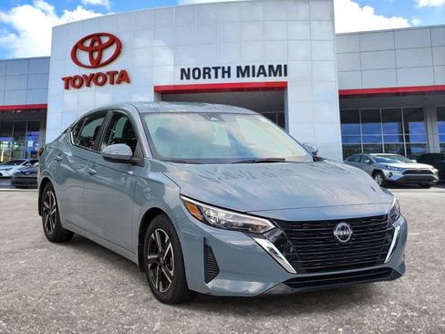 Used 2024 Nissan Sentra SV FWD image 1