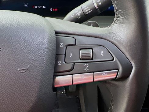 Used 2024 Cadillac XT4 Premium Luxury image 30