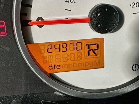 Used 2020 Nissan Frontier PRO-4X w/ Pro-4x Utility Package AWD/4WD image 24