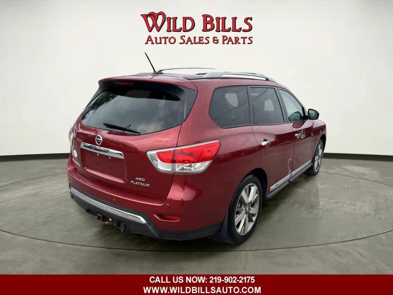 Used 2013 Nissan Pathfinder Platinum w/ Platinum Premium Pkg AWD/4WD image 2
