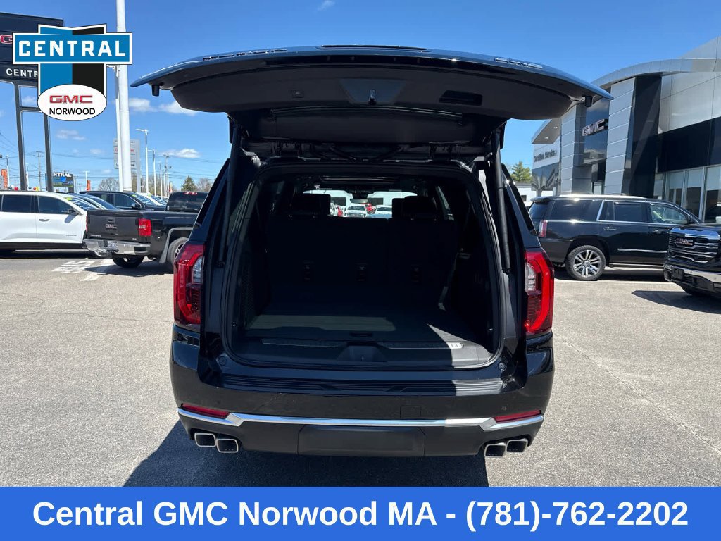 New 2026 GMC Yukon XL Denali w/ Denali Reserve Package AWD/4WD image 11