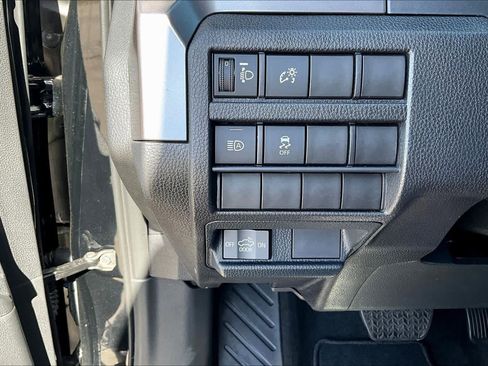 Used 2025 Toyota Tacoma SR5 RWD image 31