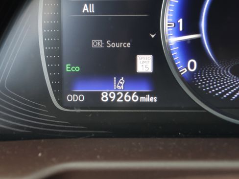 Used 2019 Lexus ES 350 Ultra Luxury w/ Accessory Package 2 image 21