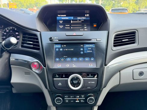 Used 2021 Acura ILX w/ Premium Package FWD image 22