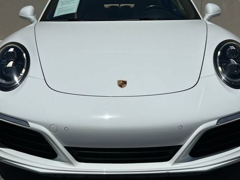 Used 2019 Porsche 911 Carrera RWD image 4