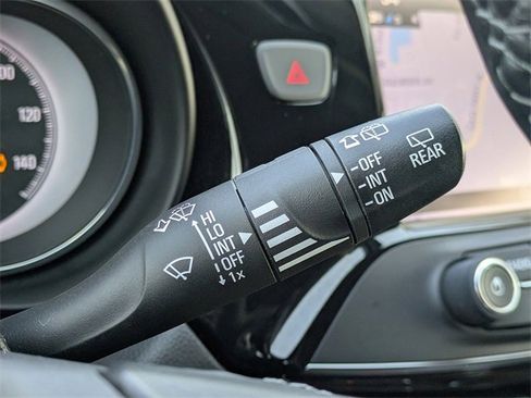 Used 2019 Buick Envision Essence image 30