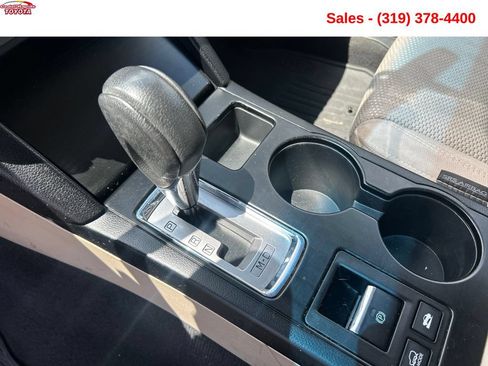 Used 2018 Subaru Outback 2.5i Premium AWD/4WD image 20