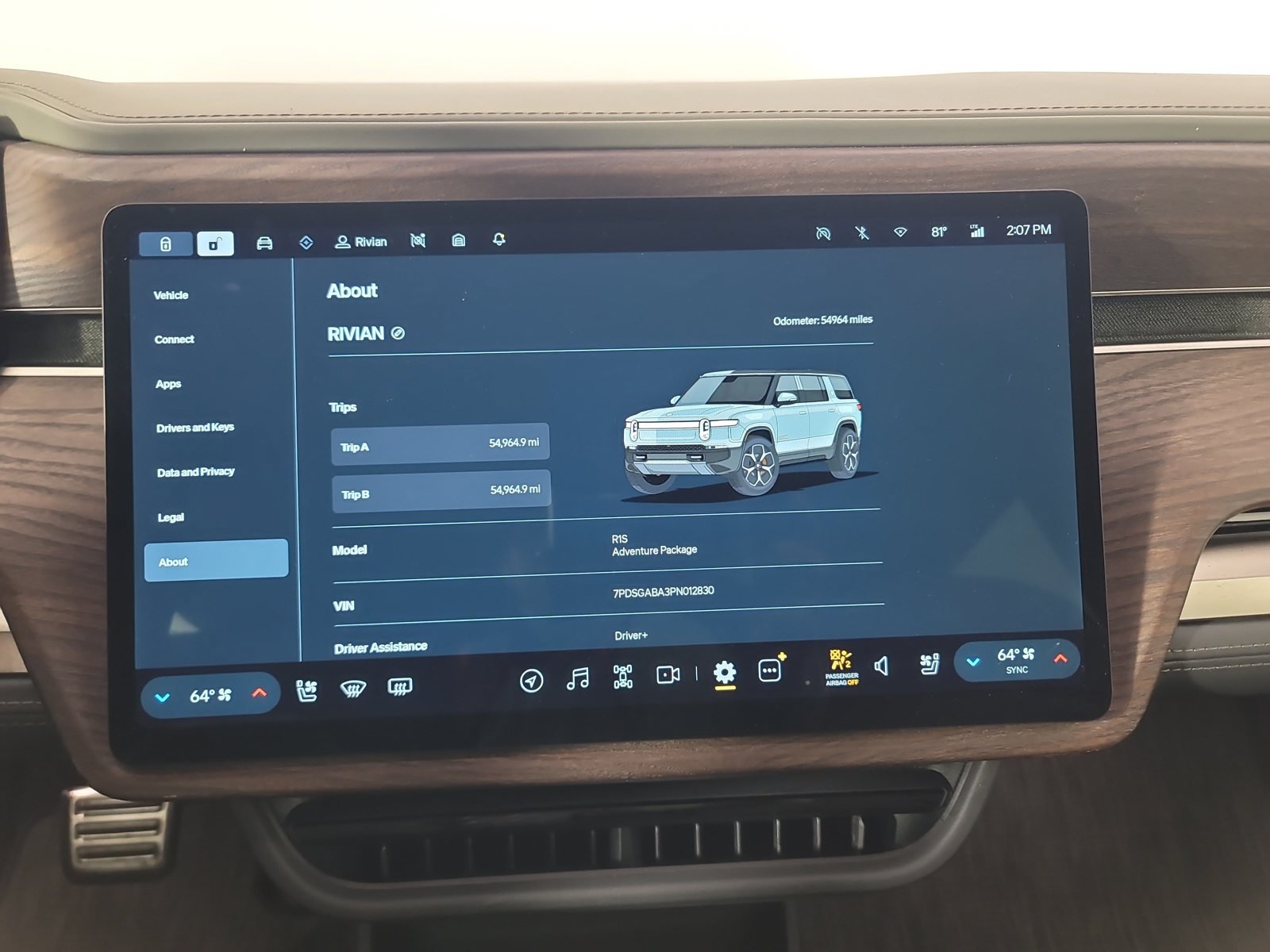 Used 2023 Rivian R1S Adventure Quad AWD/4WD image 29