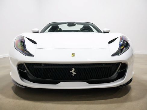 Used 2022 Ferrari 812 GTS RWD image 35
