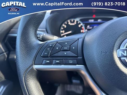 Used 2024 Nissan Altima 2.5 SV image 21