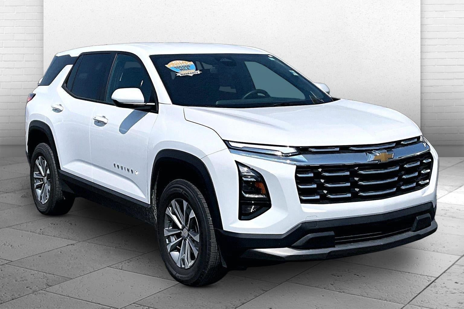 Used 2026 Chevrolet Equinox LT FWD image 1