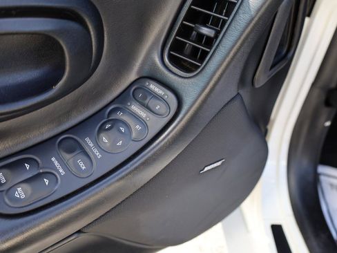 Used 2002 Chevrolet Corvette 2dr Convertible w/ Preferred Equipment Group2 image 9