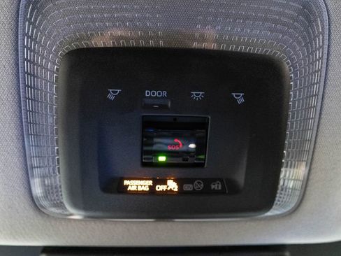 Used 2025 Toyota Prius LE image 26