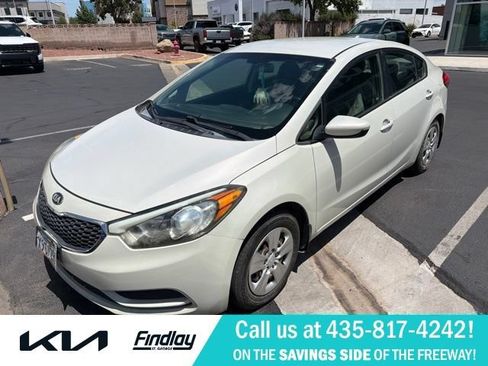 Used 2014 Kia Forte LX FWD image 1