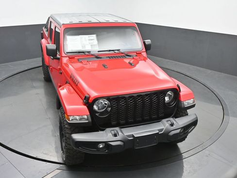 Used 2021 Jeep Gladiator Sport AWD/4WD image 43
