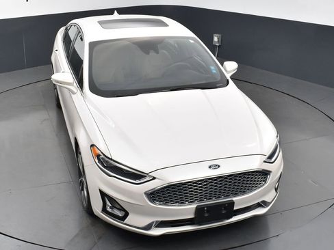 Used 2019 Ford Fusion Titanium image 16