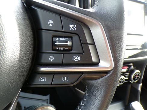Used 2023 Subaru Forester Premium AWD/4WD image 32