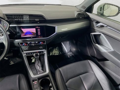 Used 2022 Audi Q3 2.0T Premium w/ Convenience Package image 20