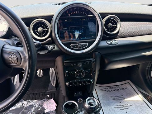 Used 2014 MINI Cooper Roadster S FWD image 17