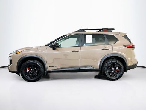 Used 2025 Nissan Rogue SV w/ Rock Creek Premium Package image 4