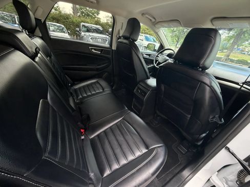 Used 2024 Ford Edge SEL AWD/4WD image 13